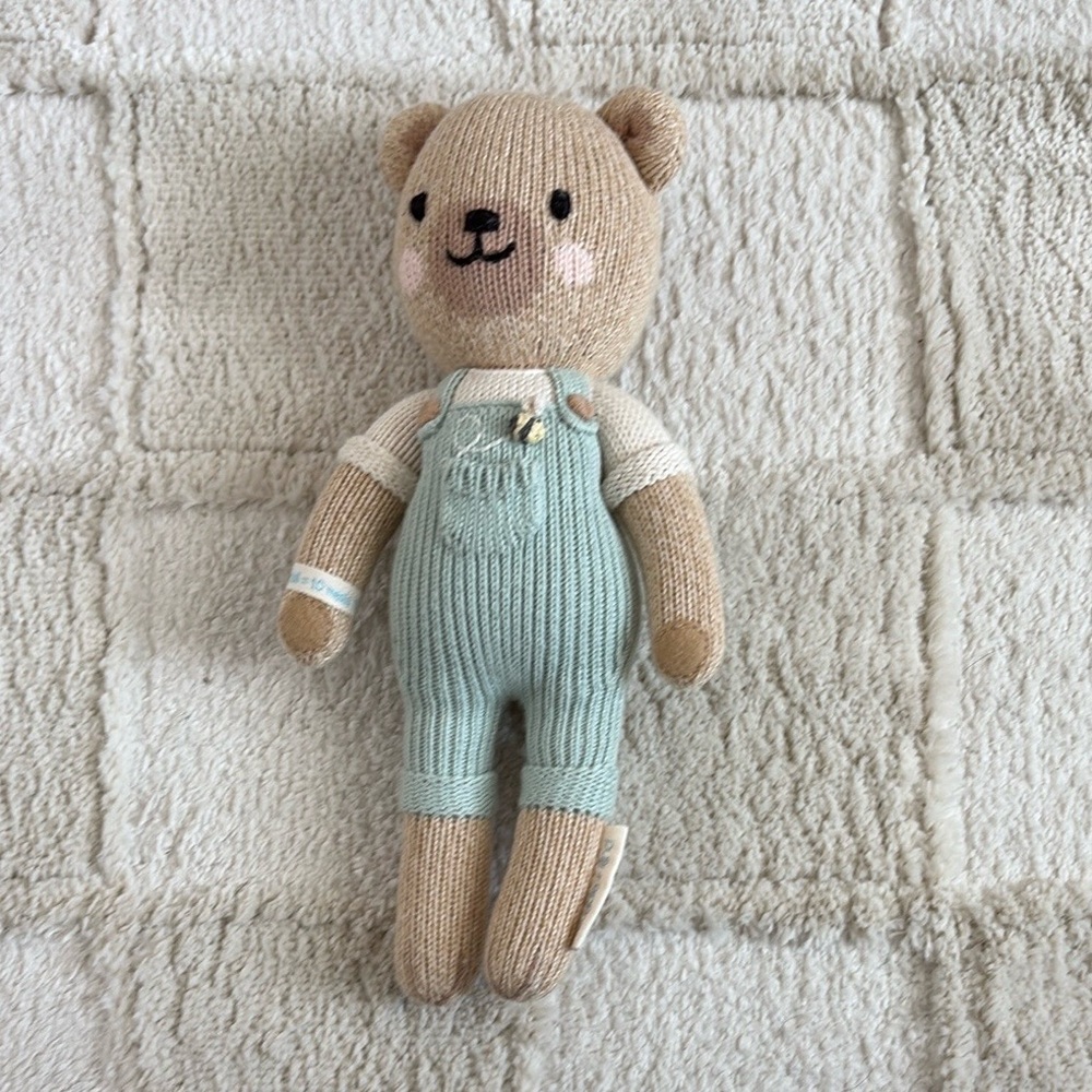 Cuddle + Kind Charlie the honey bear -13”
